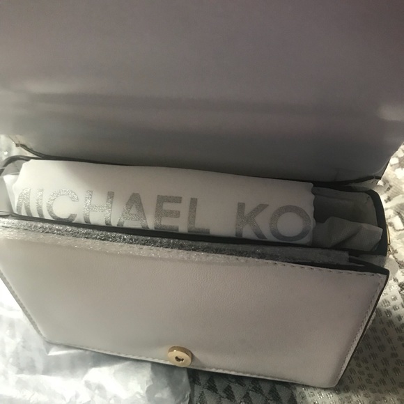 Michael Kors Crossbody - Picture 2 of 3